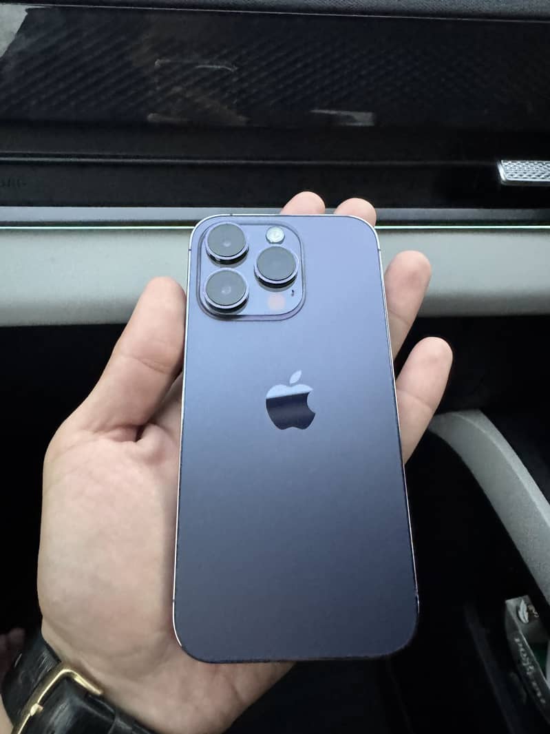 Apple iPhone 14 Pro 2