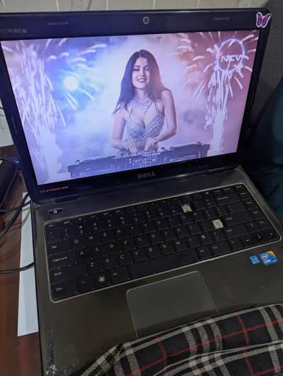 Dell laptop 1st generation core i3. .