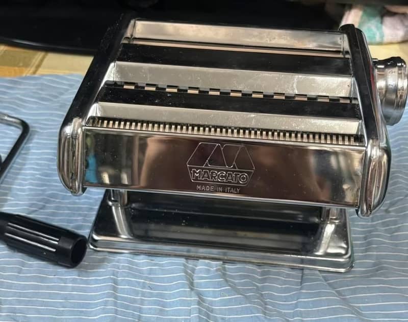 pasta maker machine 0