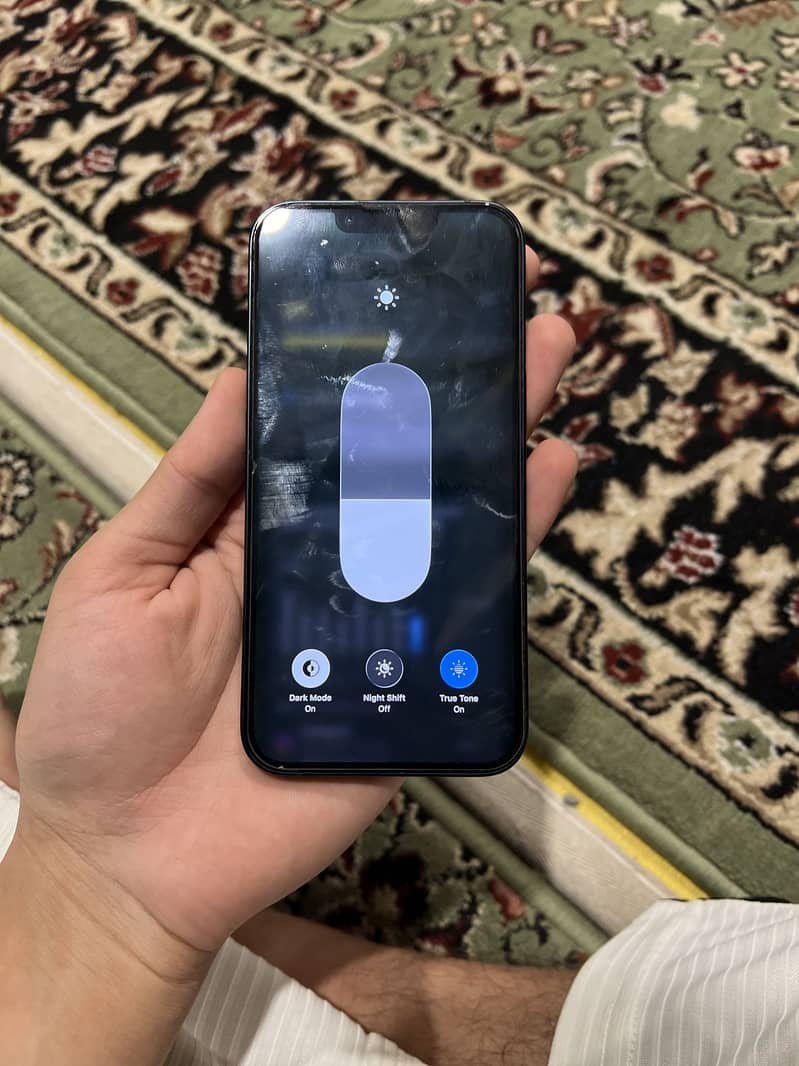 Apple iPhone 13 4
