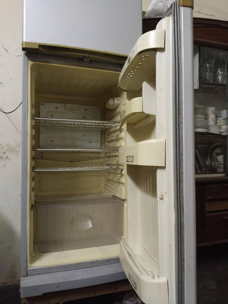 orient fridge 1