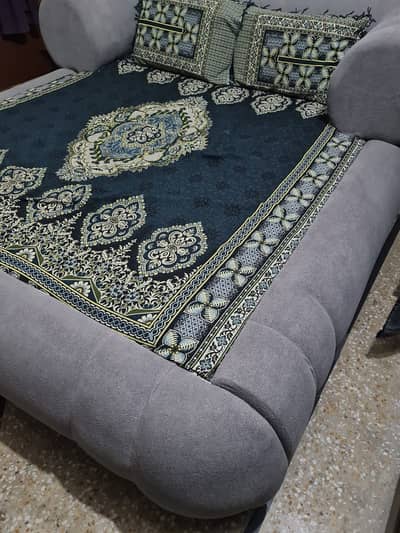 Unique Design Bed set in Keekar Wood