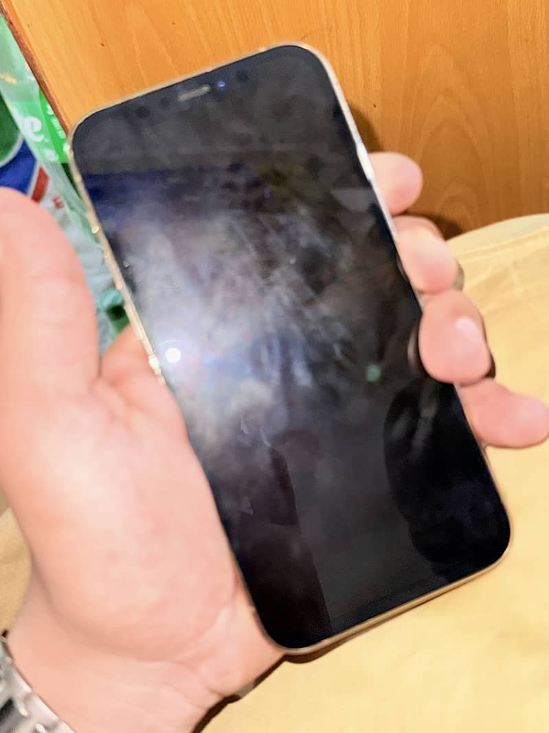 IPHONE 12 PRO 1