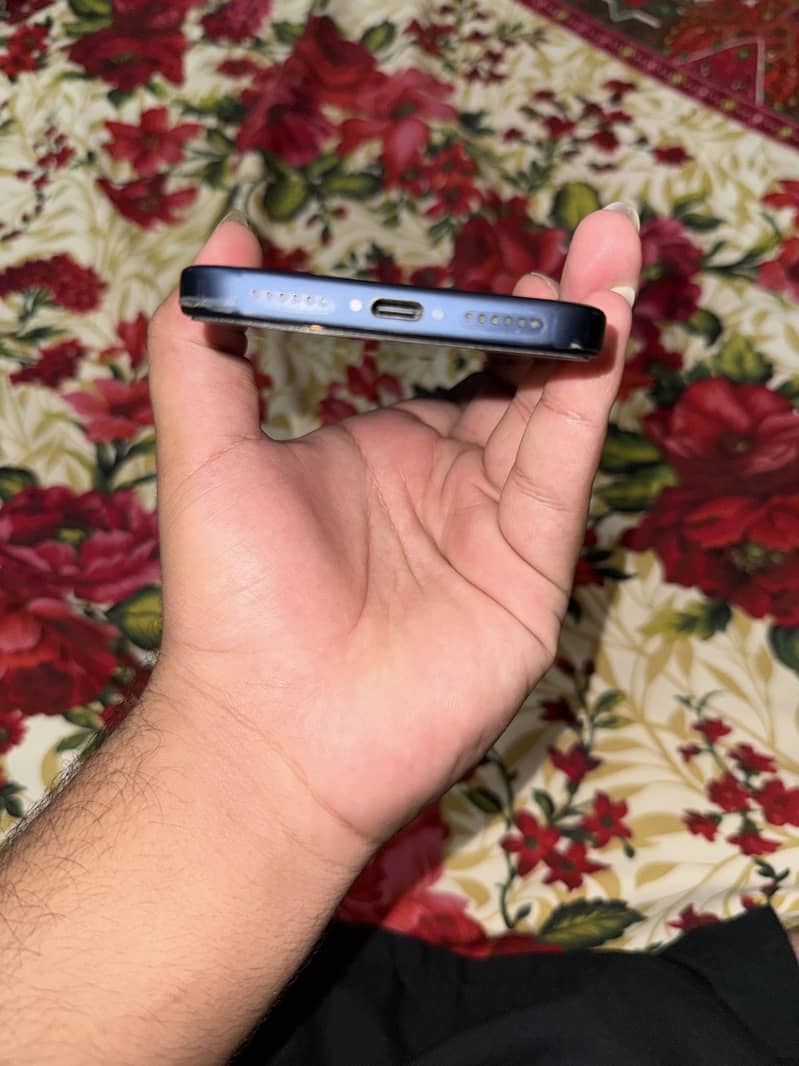 Apple iPhone 17 Pro Max 6