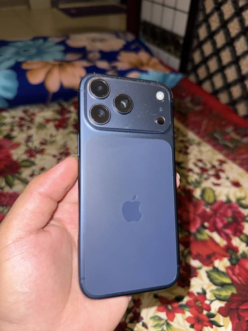 Apple iPhone 17 Pro Max 8