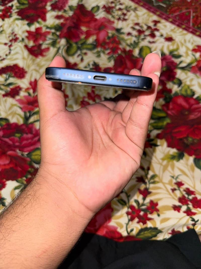Apple iPhone 17 Pro Max 3