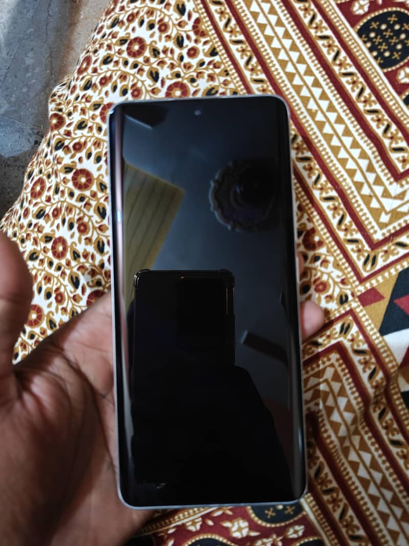 Xiaomi Redmi Note 13 Pro Plus 1