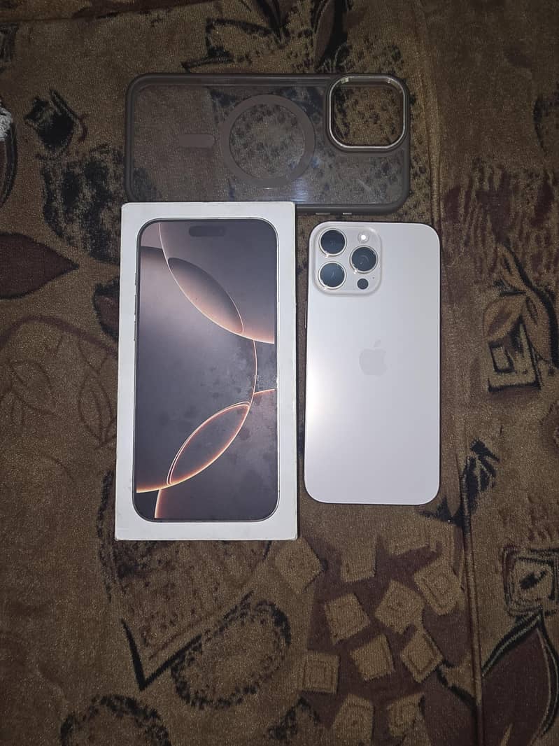 Apple iPhone 16 Pro Max 1