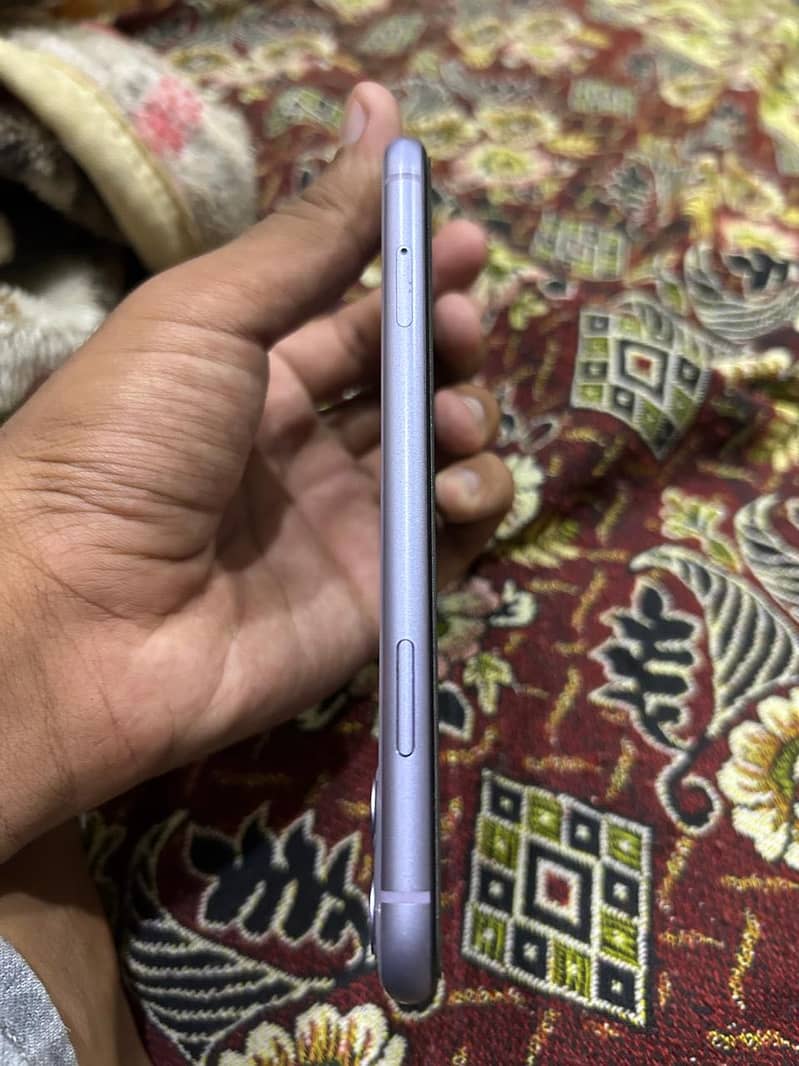 iPhone 11 1