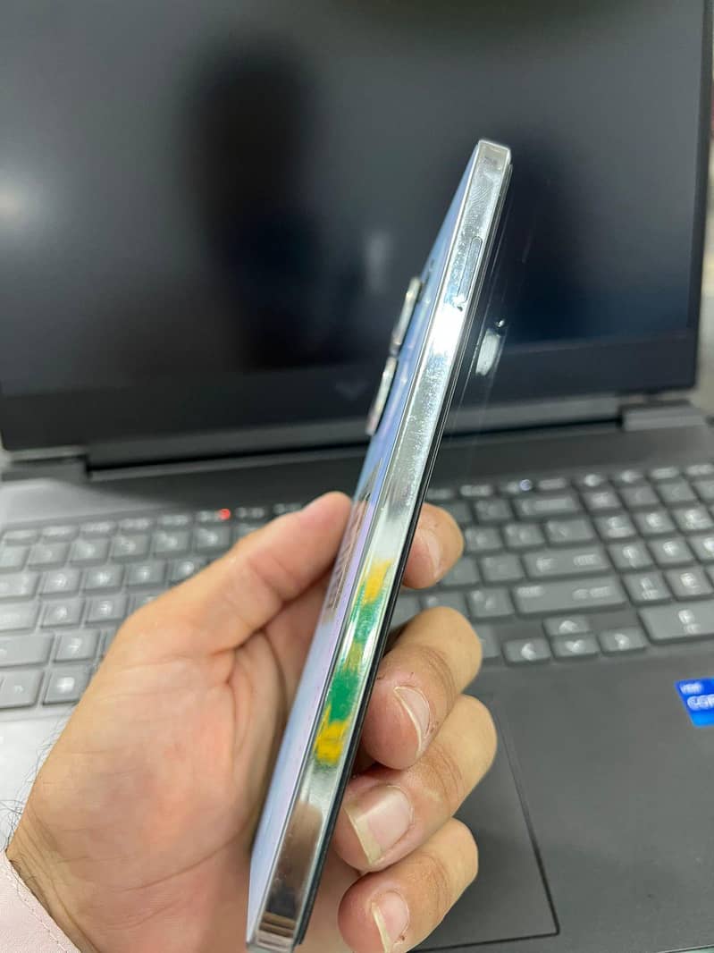 Tecno CAMON 20 2