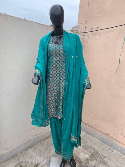 Female Mannequin (Ladies) - Full Body Display Stand