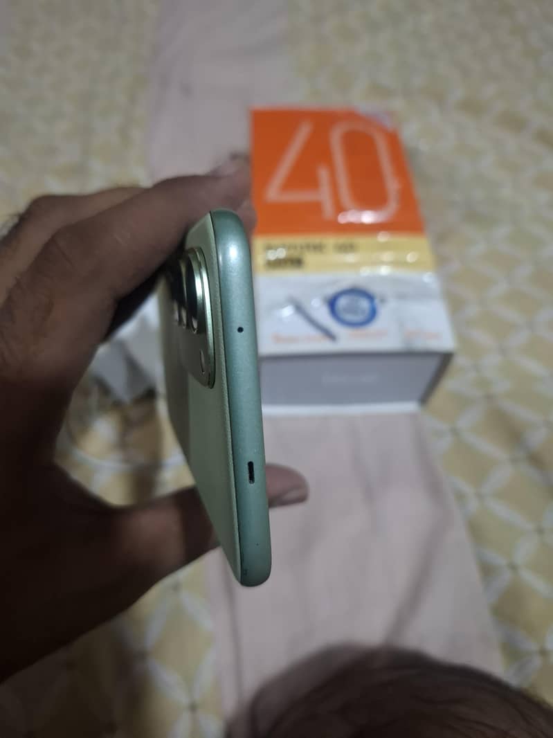 Tecno  Spark 40pro plus 1