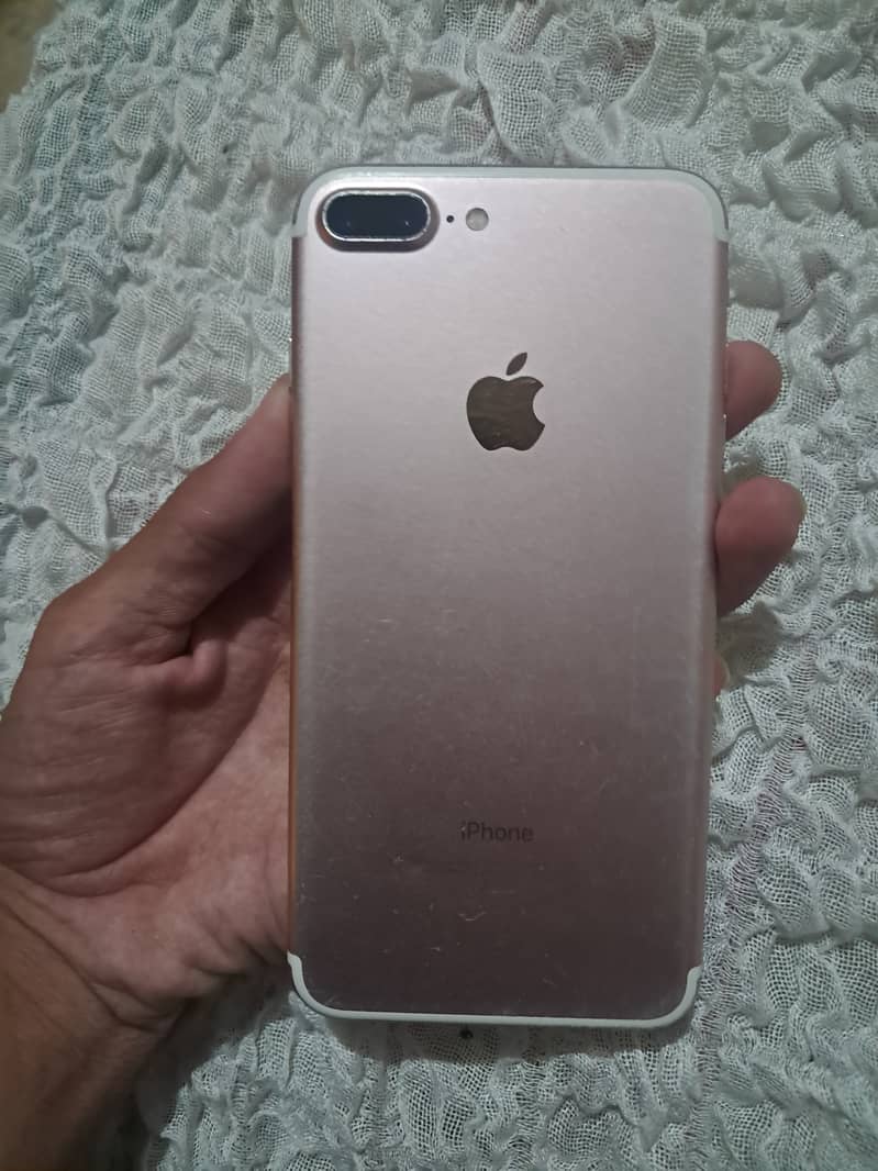 Apple iPhone 7 Plus 0