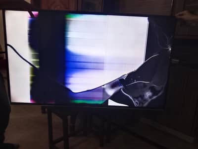 TCL 55 Inch LED TV – Panel Broken – Complete + Original Remote