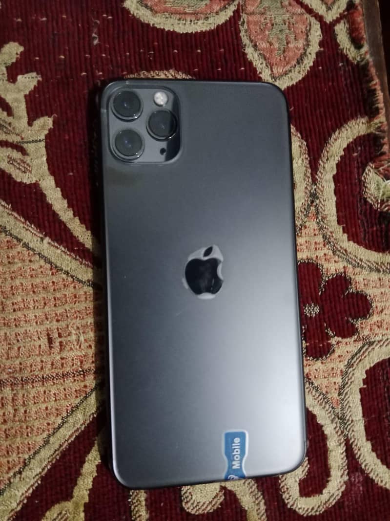 Apple iPhone 11 Pro Max 3