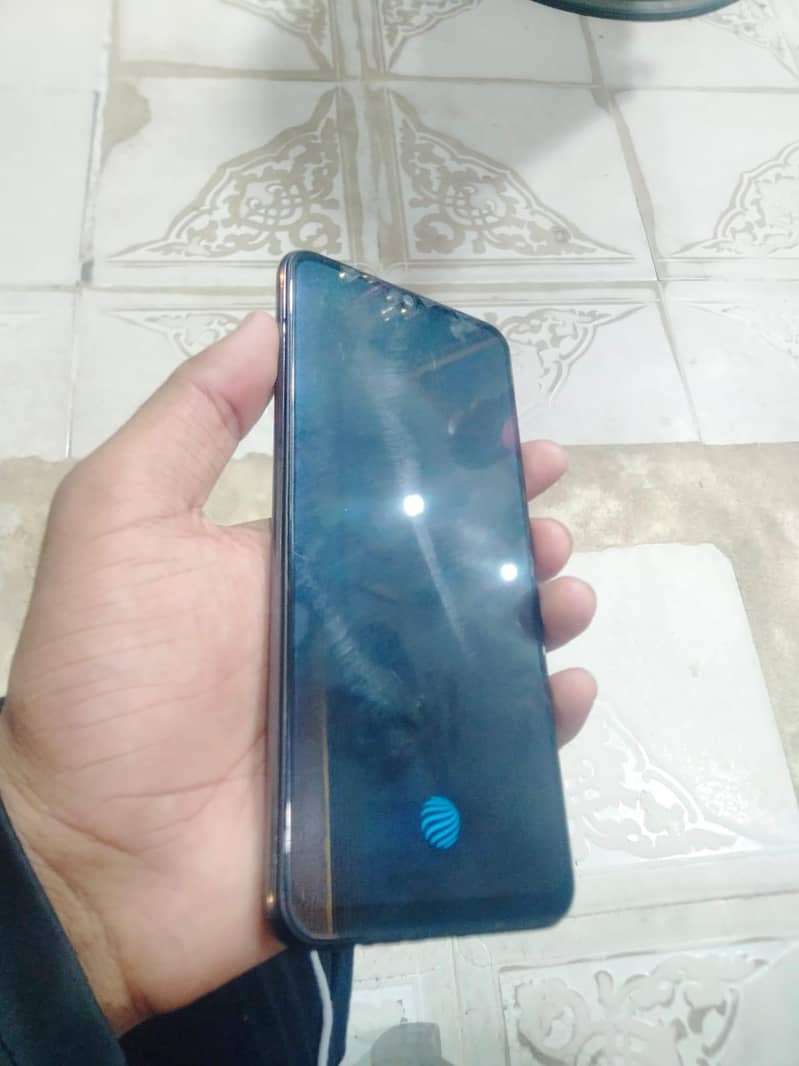Vivo V21e 1