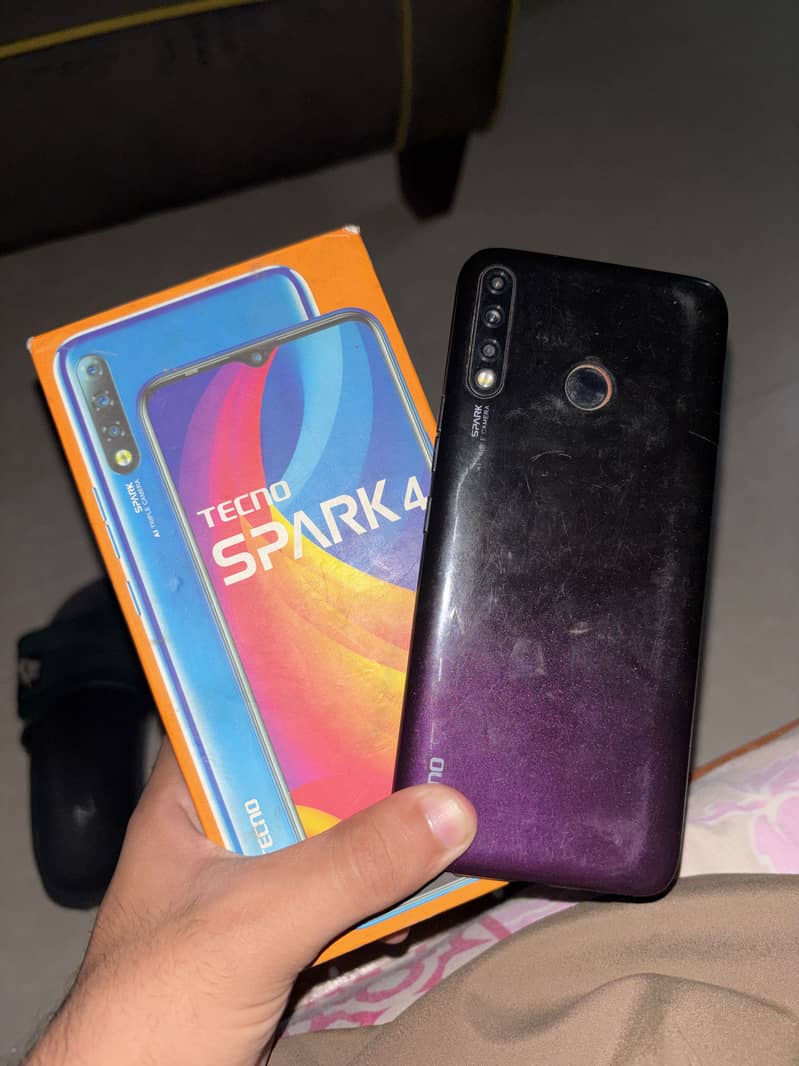 Tecno Spark 4 0