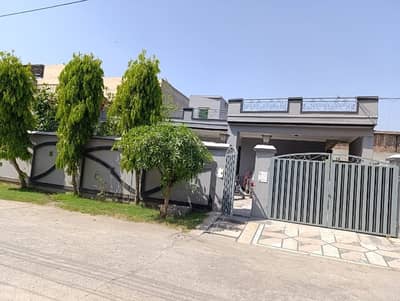 1 kanal single story house awialable for sale