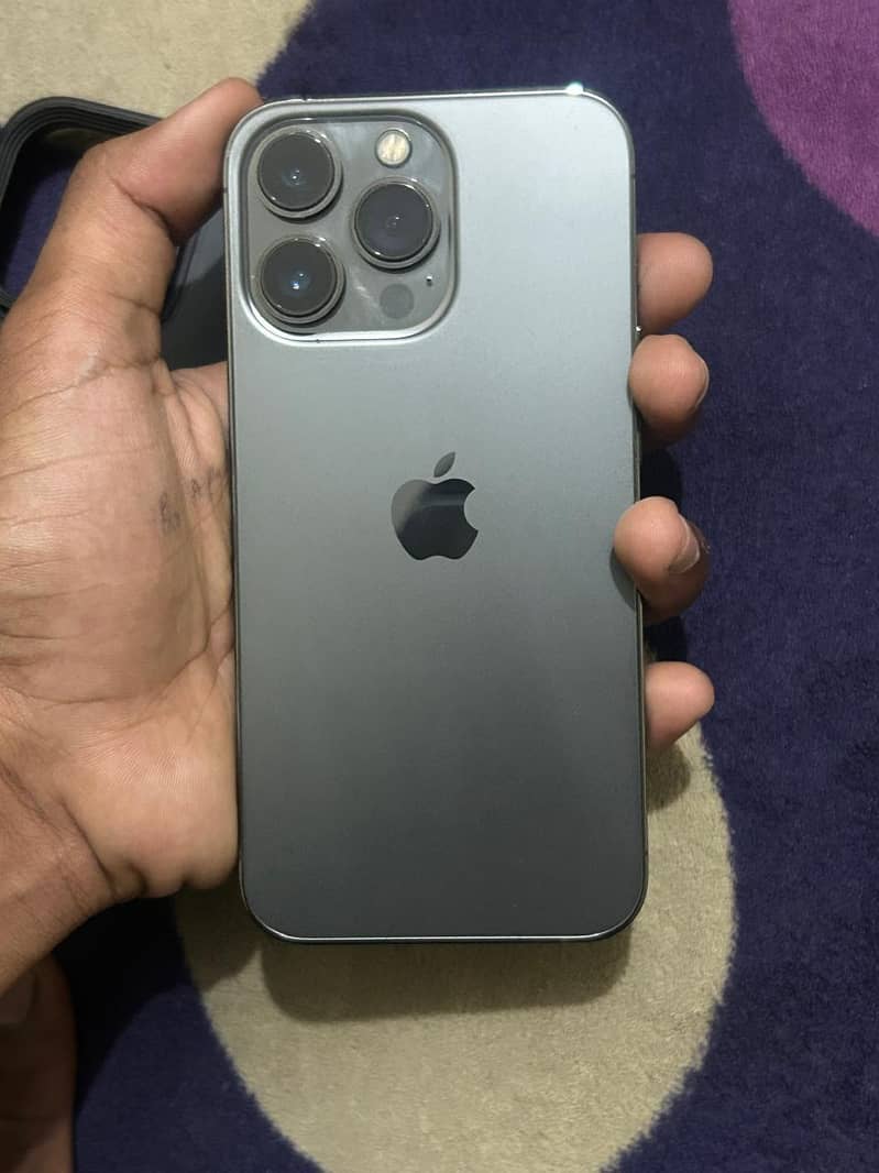 Apple iPhone 13 Pro 6