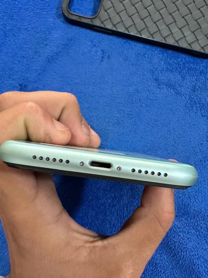 Apple iPhone 11 1