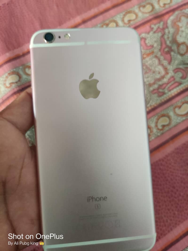Apple iPhone 6S Plus 1