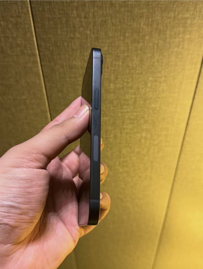 Apple iPhone 14 5