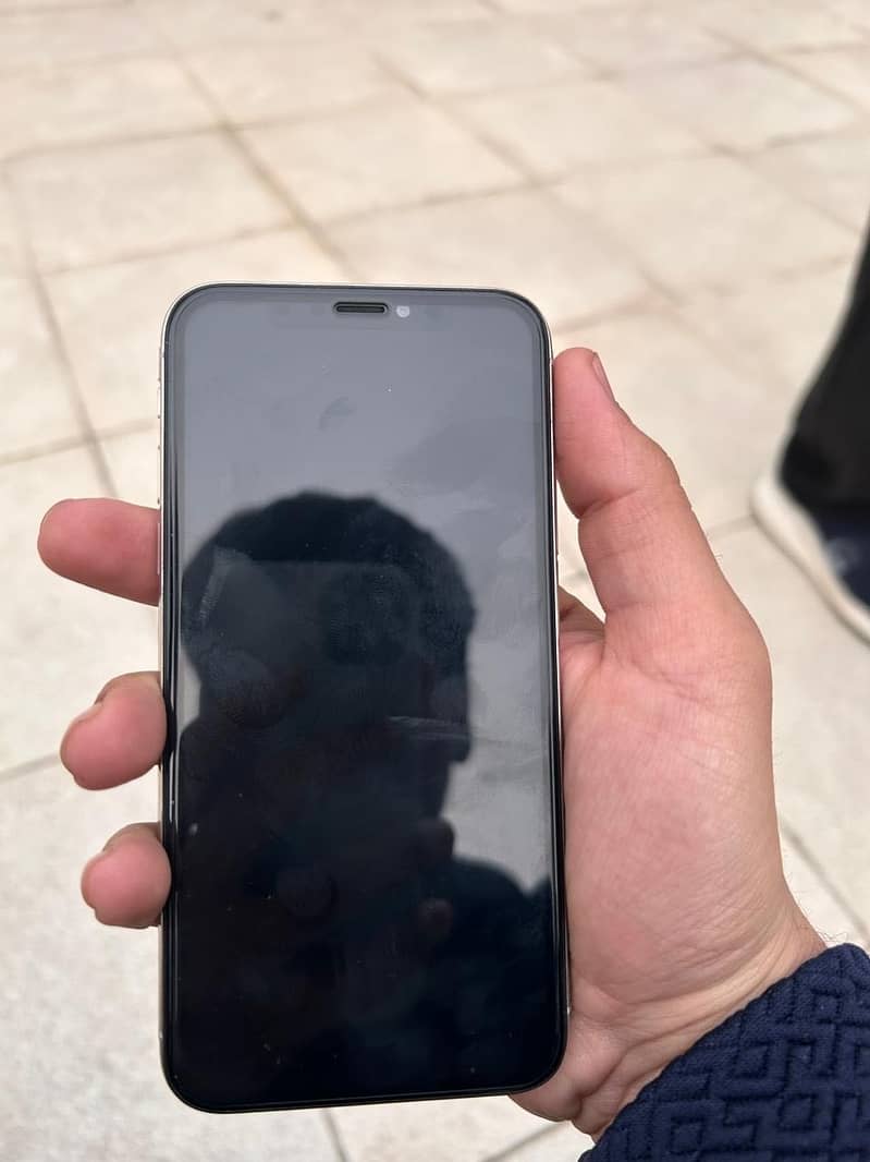 Apple iPhone X 5