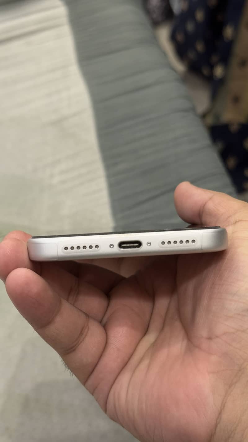 Apple iPhone 17 Pro Max 5