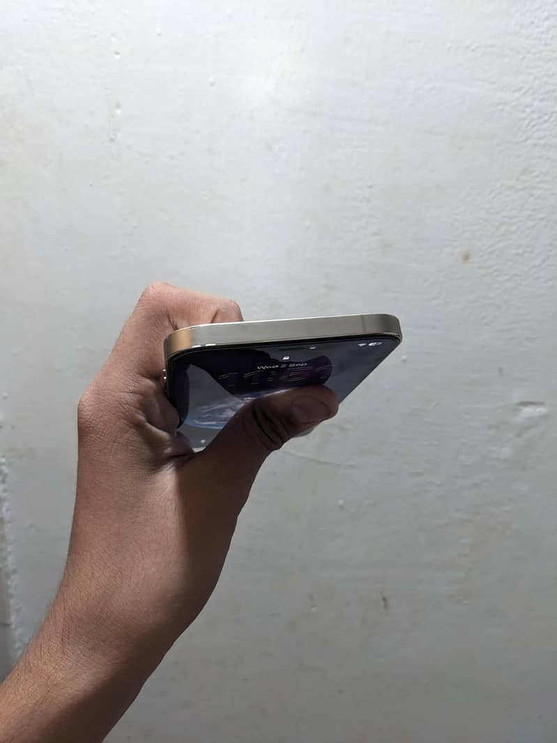 Apple iPhone 12 Pro Max 9