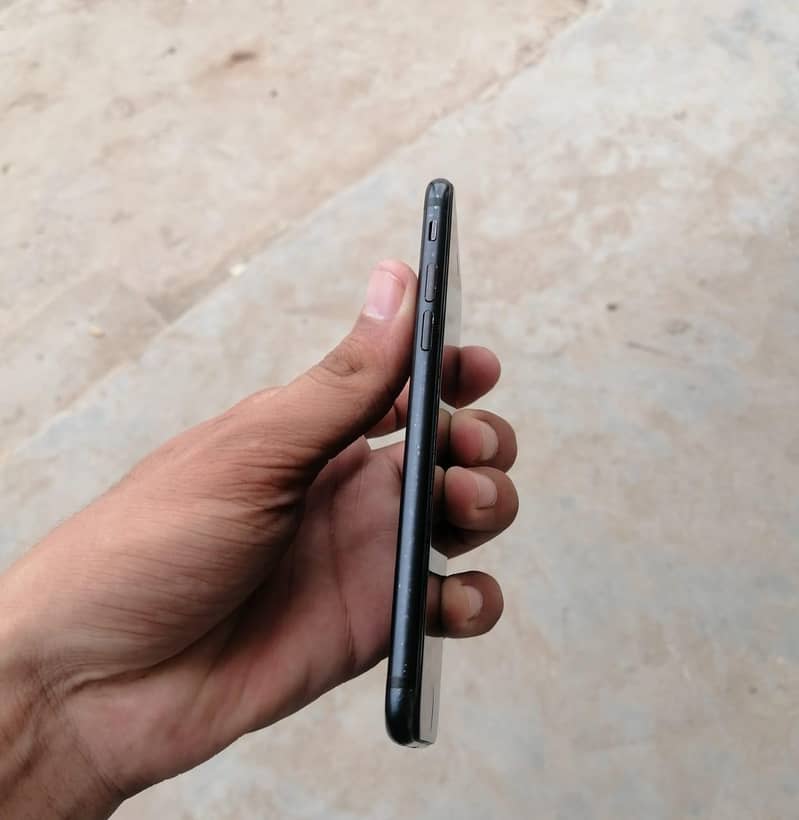 Apple iPhone 8 2