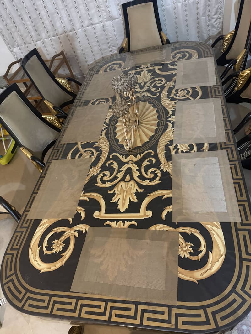 luxury dining table 0