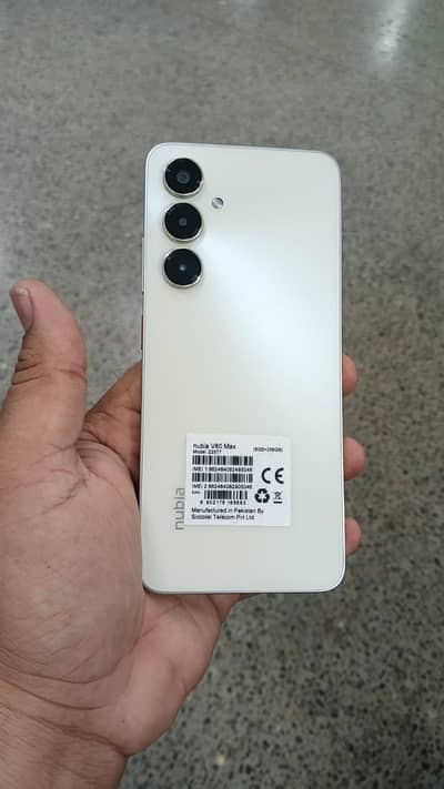 ZTE Nubia V80 Max 8/256
