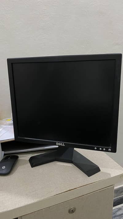 LCD 19 Inches