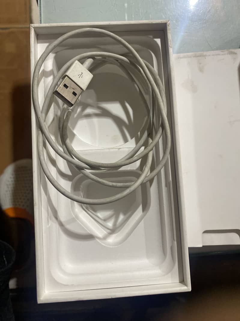 Apple iPhone XS 4