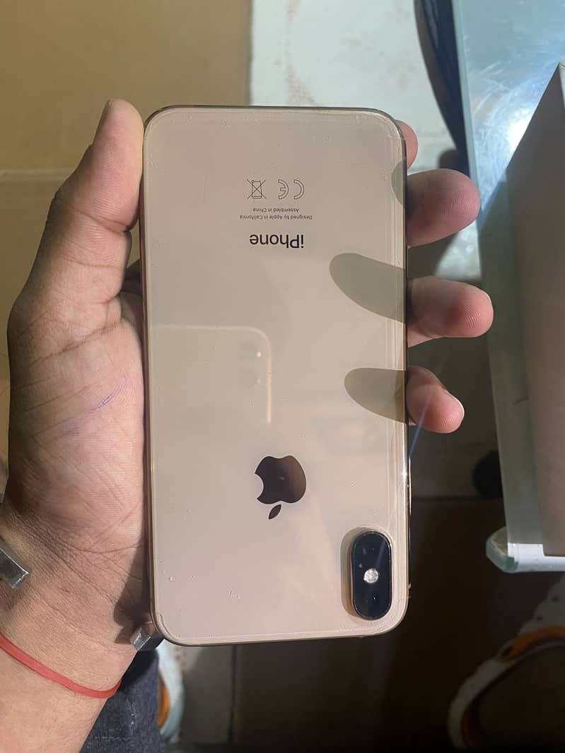 Apple iPhone XS 5