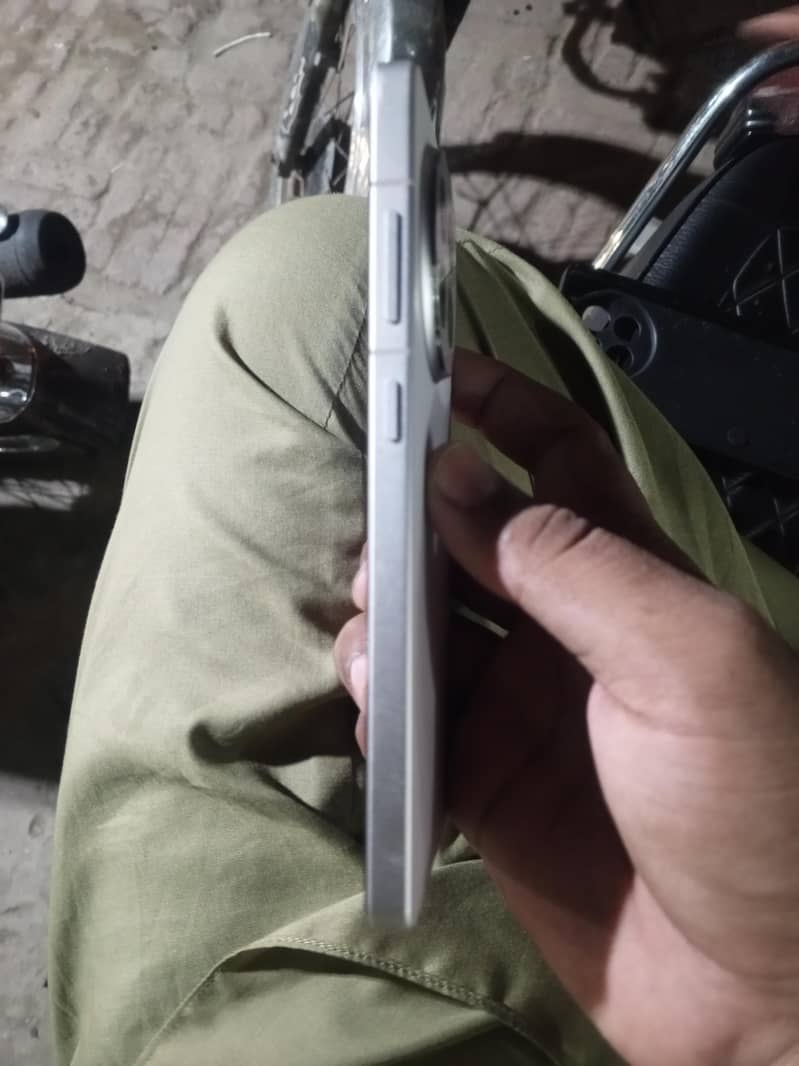 One Plus 13R 3