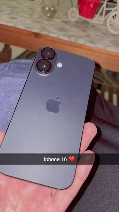 Apple iPhone 16