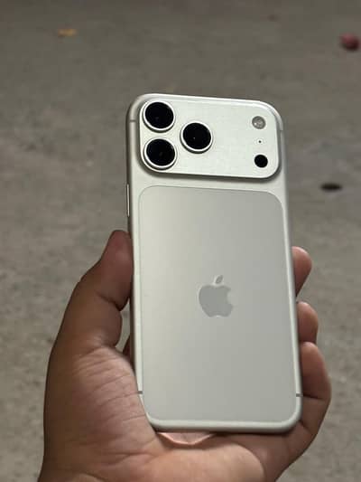 Apple iPhone 17 Pro Max