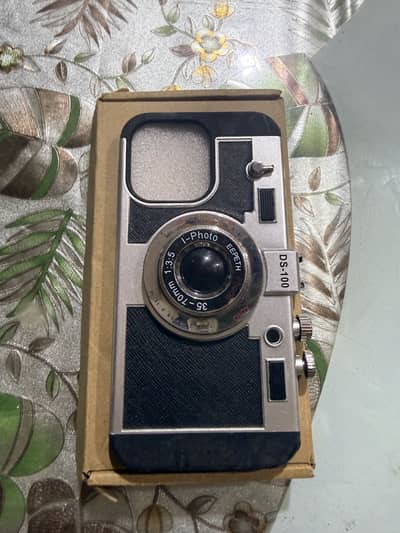 Pouchs + protector+ camera lens iphone 15 pro max