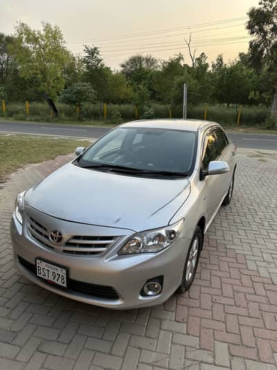 Toyota Corolla GLI 2011