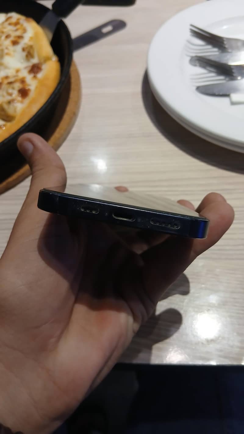 Apple iPhone 14 2