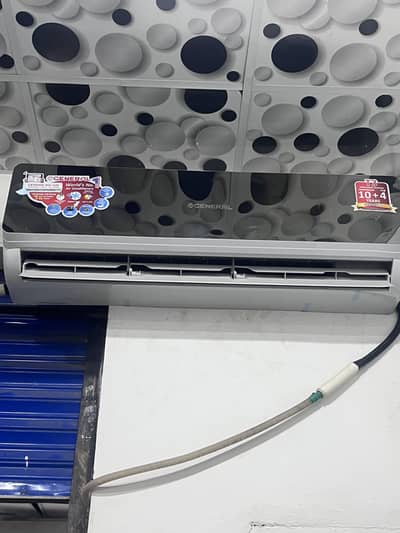 General AC 1.5 TON 2 Season used Fresh look and Everything