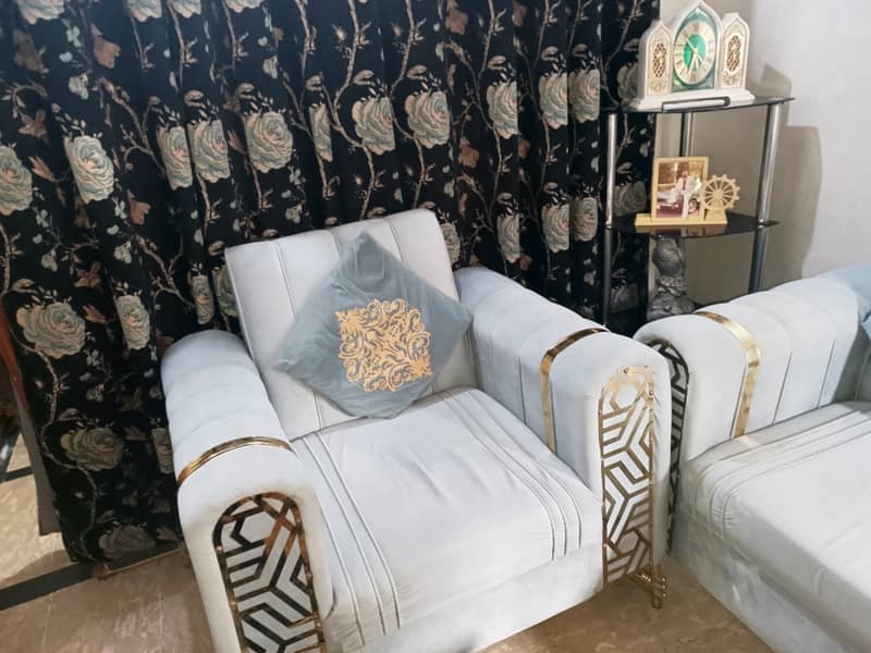 7 seater sofa set with table 3