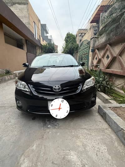 Toyotà Corolla Gli 2013 black colour
