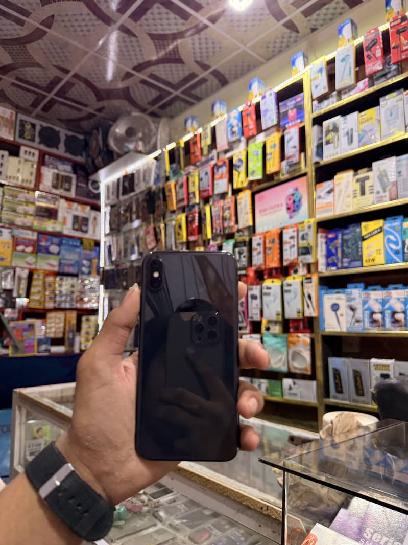 Apple iPhone X 2
