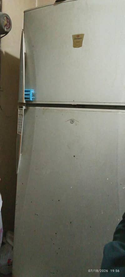 Full Size Dawlance Signature Series refrigerator