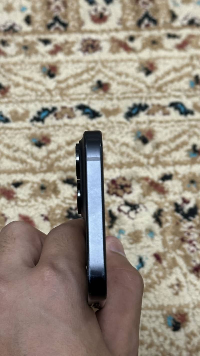 Apple iPhone 15 2