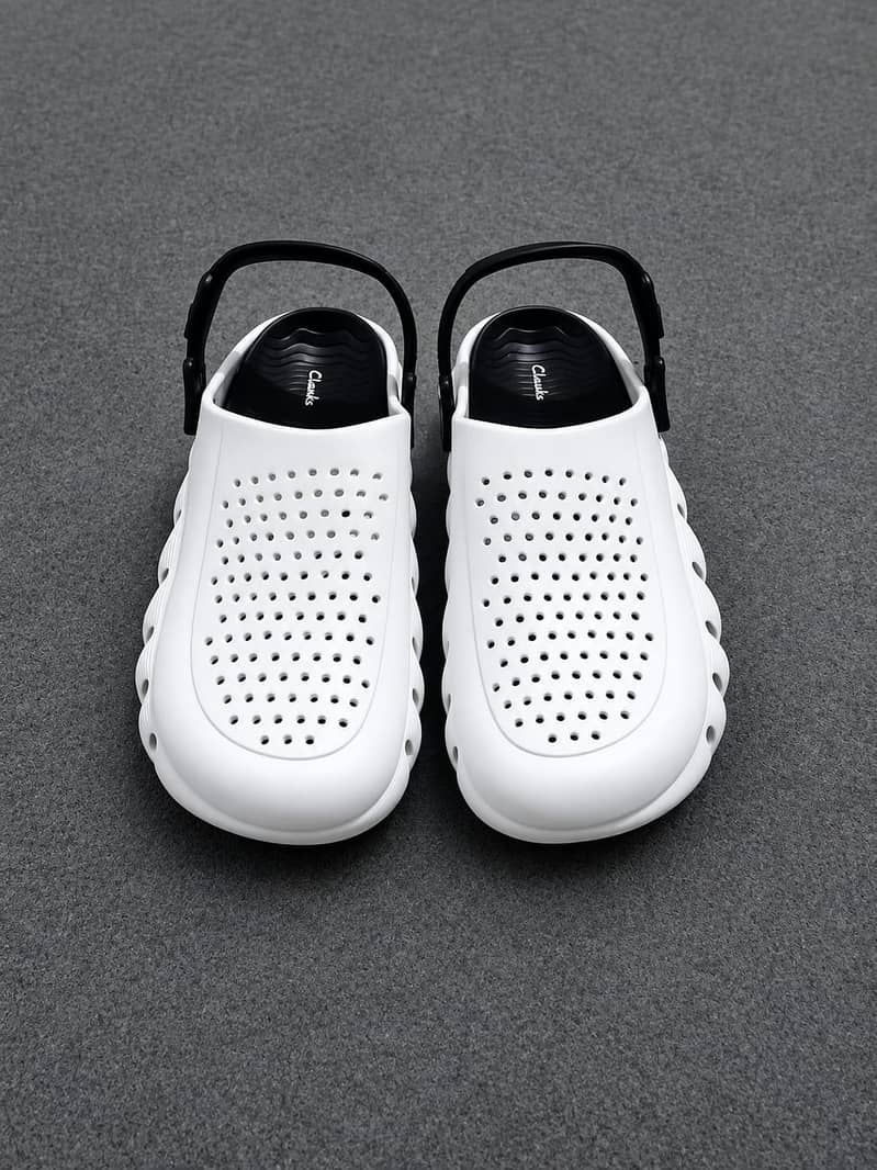 Man comfortable Crocs 1