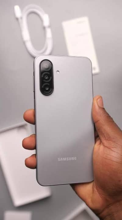 Samsung A17 8/256 (brand new)
