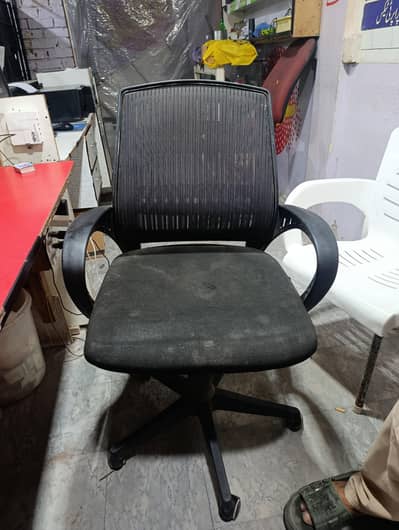 office chairs condition 8.5/10 working perfect